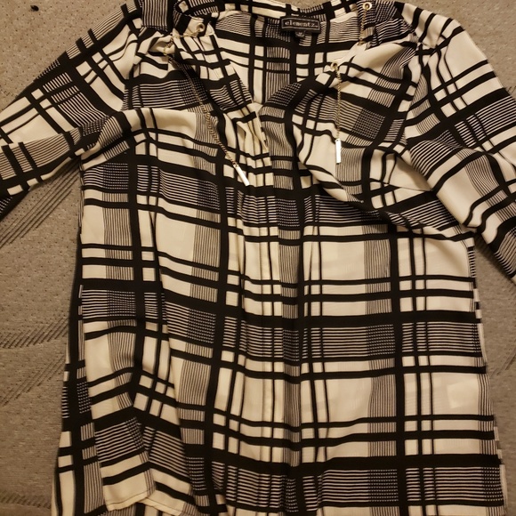 A patterned light weight button up - Picture 1 of 5